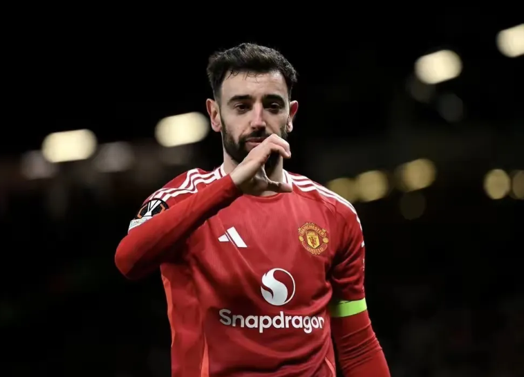 曼联发布备战花絮，转会期强势反弹，欧超杯任务艰巨，年轻球员得到机会的简单介绍